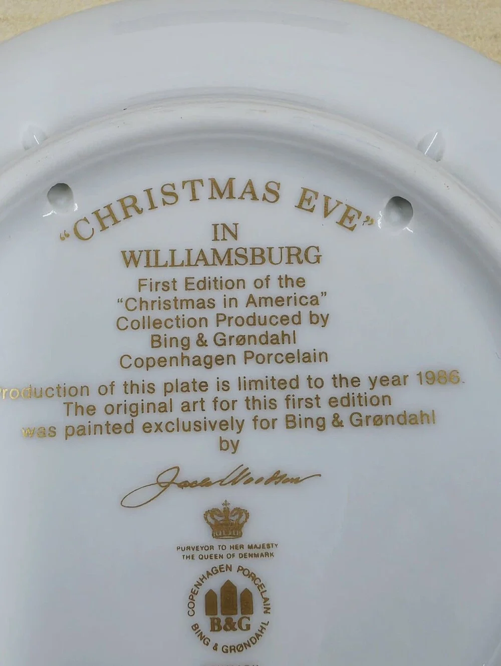 Bing & Grondahl Christmas 1986 Christmas Eve In Williamsburg Porcelain Denmark